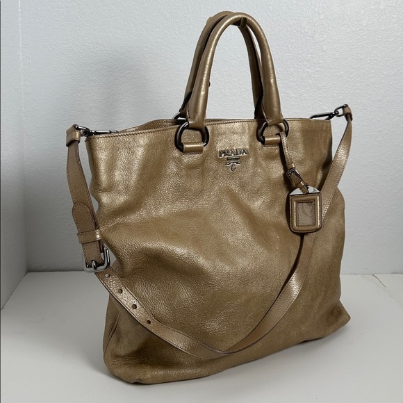 💯Authentic Prada Leather Tote Bag🍀 - Picture 15 of 17